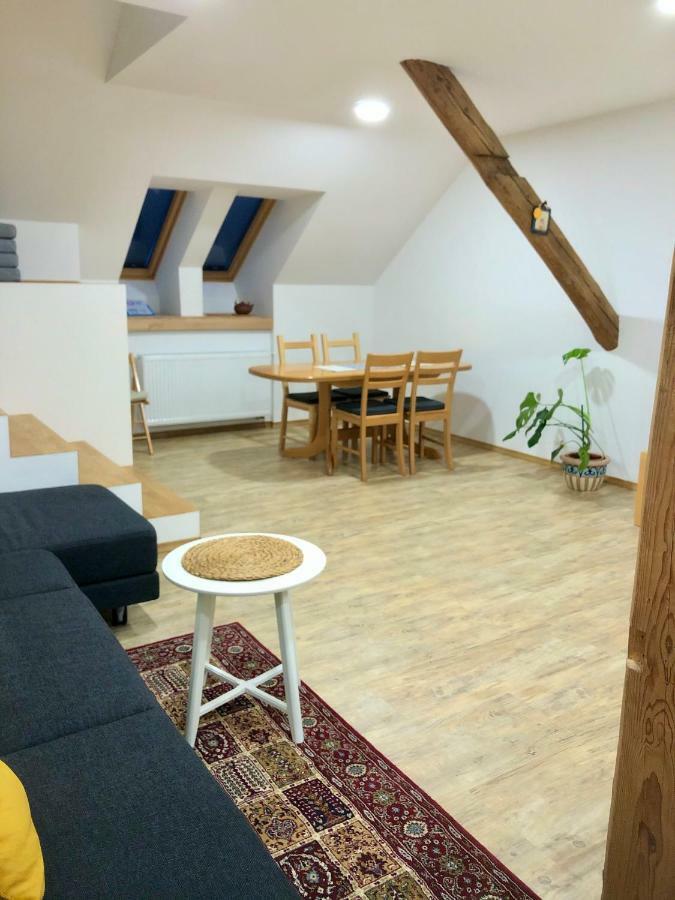 Apartma Linhartov Trg Radovljica Extérieur photo
